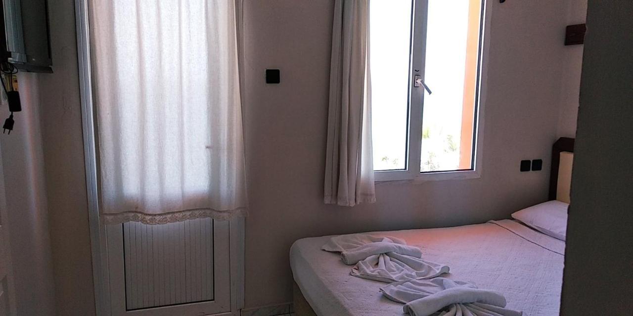 Ladies Hotel